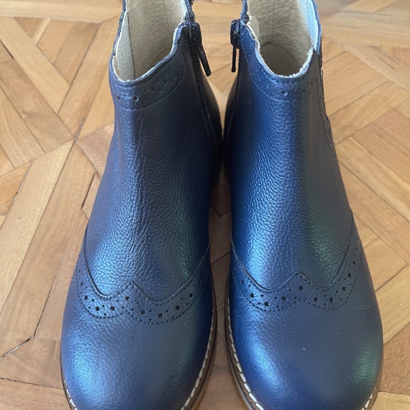 Boden kids boots like new! - Picture 2 of 6